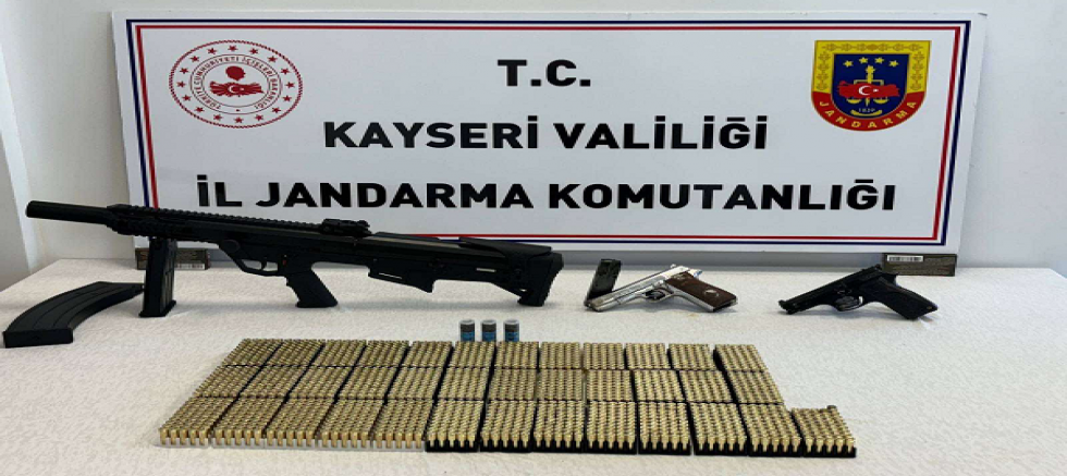 Kayseri'de kaçak silah ve mühimmat operasyonu