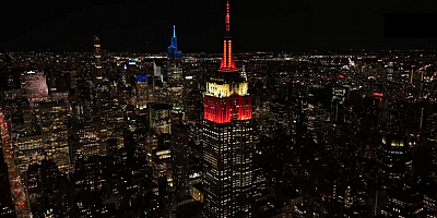  Empire State Binası Türk Bayrağı renkleriyle ışıklandırıldı