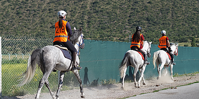 Kayseri'de Atlı Dayanaklılık Yarışması düzenlendi