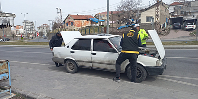 Kayseri polisinden çevreye rahatsızlık veren araç denetimi