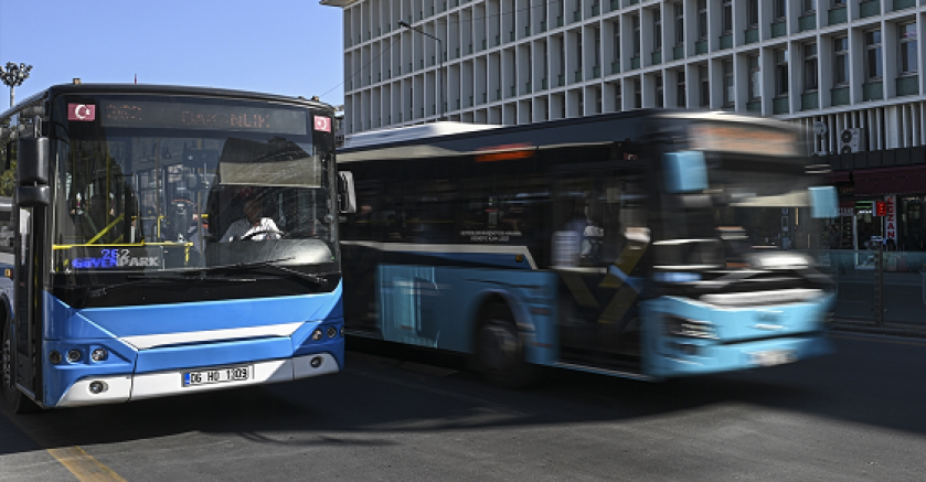 Ankara'da özel halk otobüsleri 65 yaş üstü ve bazı grupları ücretsiz taşımamaya başladı