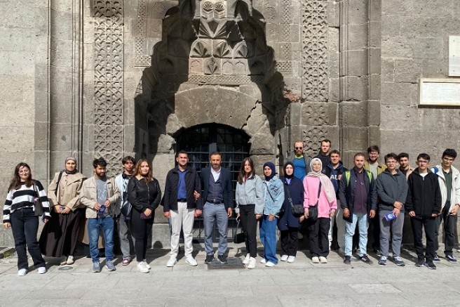 ERÜ’de Kayseri Kültür Yolu Turu Düzenlendi