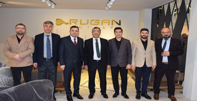  Kayseri OSB yönetimi İstanbul Mobilya Fuarı'ndaki Kayseri firmalarını ziyaret etti