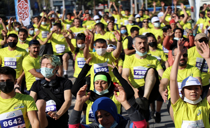 istikbal kayseri yari maratonu basladi