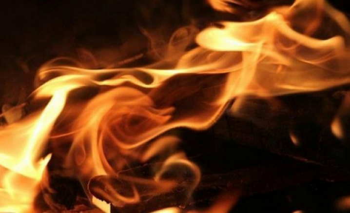 Kayseri'de 2 katlı evde çıkan yangında bir kişi öldü