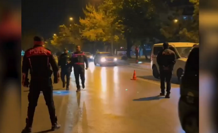 Kayseri'de 33 şok uygulamada 5 aranan şahıs 16 yoklama kaçağı yakalandı
