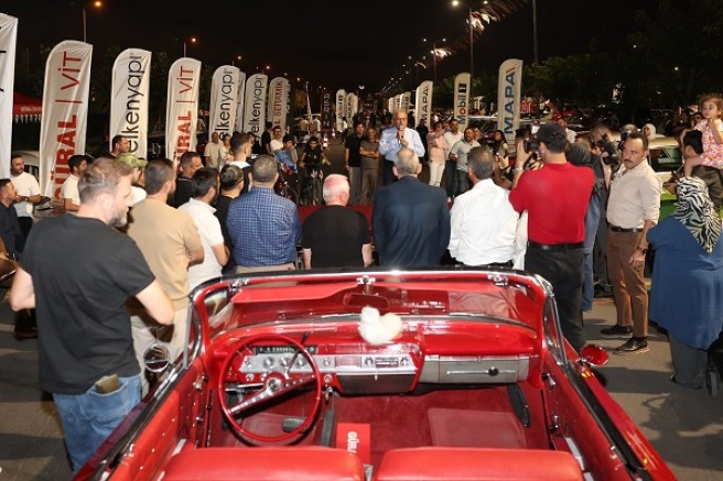  Kayseri Klasik Otomobil Festivali Başladı