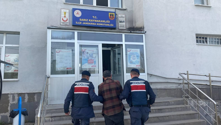 Kayseri'nin Sarız ilçesinde FETÖ üyesi hükümlü yakalandı