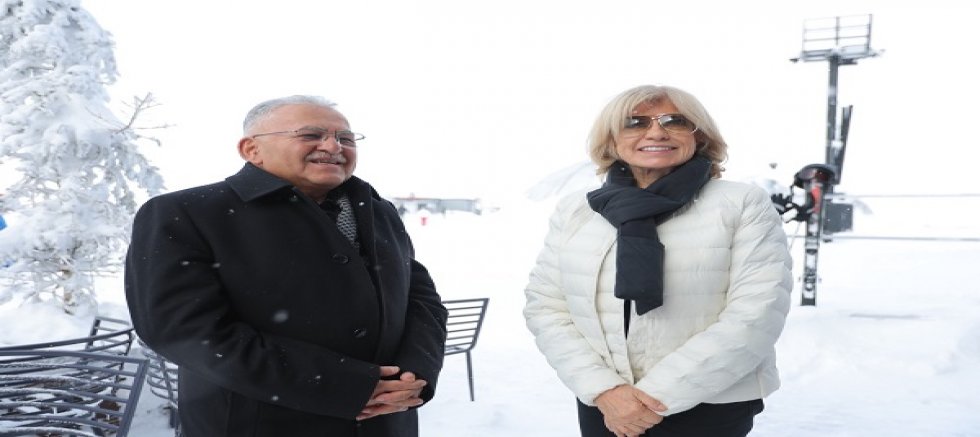 Büyükkılıç, Eski Başbakan Tansu Çiller'e Erciyes'i Tanıttı