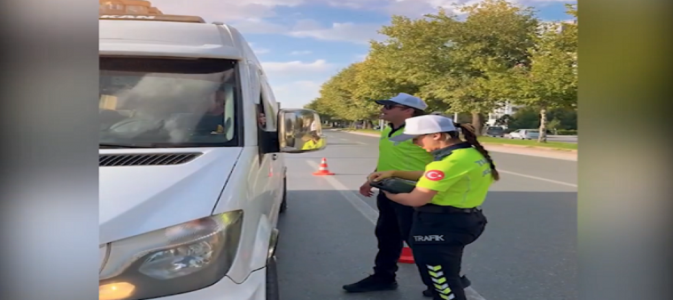 Emniyetten Okul Servislerine Sıkı Denetim ve Bilgilendirme