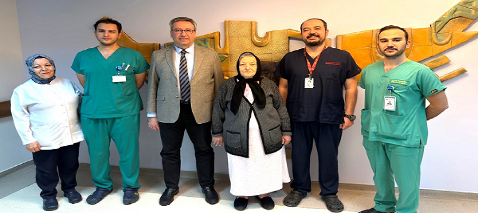 Erciyes Üniversitesin’de Dev Tümör Başarıyla Çıkarıldı