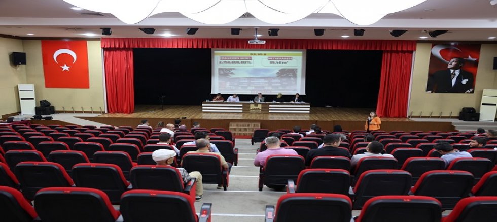 Hacılar'da ihale ile 2 villa arsası ve 1 iş yerinin satışı gerçekleştirildi