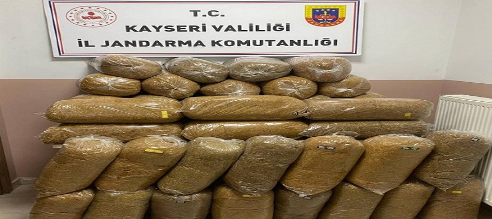 Kayseri'de 400 kg kaçak tütün ele geçirildi