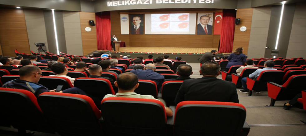 Kayseri'de belediye personeline yönelik “Dijital Yaşam ve İletişim” konulu eğitim
