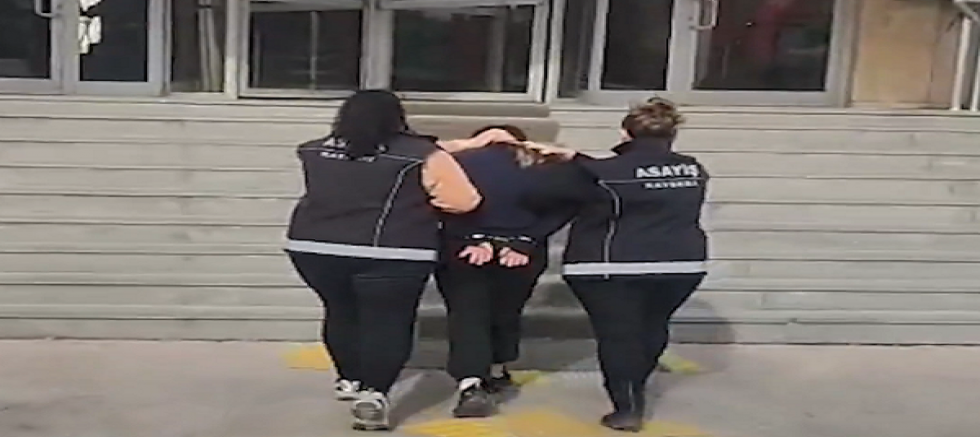 Kayseri'de hırsızlık suçundan aranan kadın yakalandı