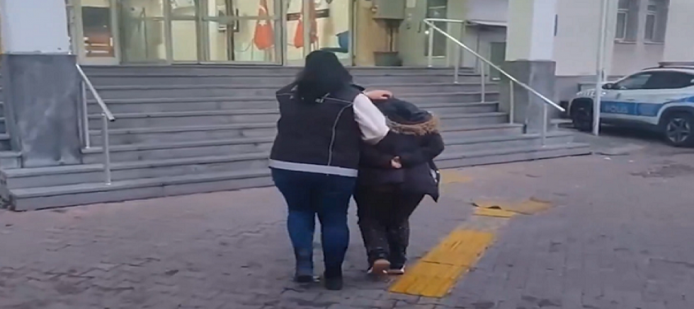 Kayseri'de hırsızlık suçundan aranan şahıs yakalandı