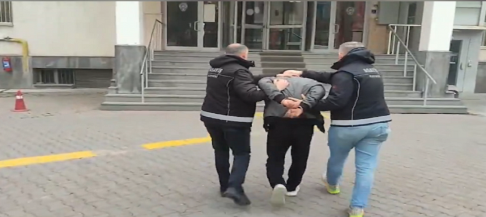 Kayseri'de hırsızlık suçundan aranan şahıs yakalandı