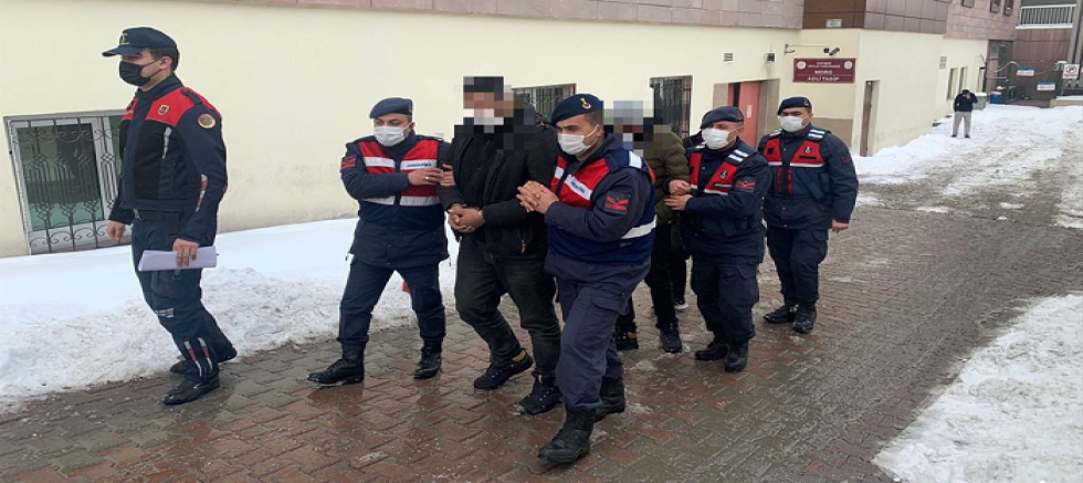Kayseri'de inşattan malzeme çalan 3 şüpheli tutuklandı