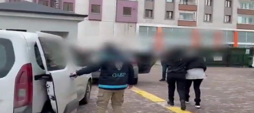 Kayseri'de iş insanına uygunsuz görüntülerle şantaj yapan 3 kişi yakalandı