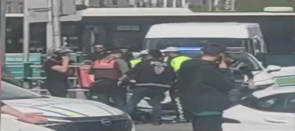 Kayseri'de kuryeyi polisin ‘heimlich’ manevrası kurtardı