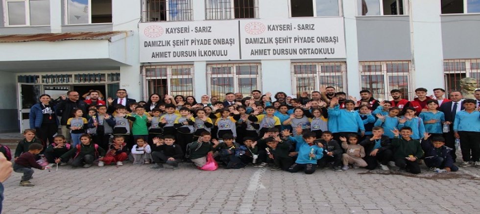 Kayseri'de 'Oynaya oynaya gelin çocuklar/selam size' etkinliği gerçekleştirildi