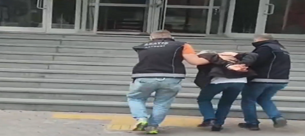 Kayseri'de 'silahla yağma' suçundan aranan sahıs yakalandı
