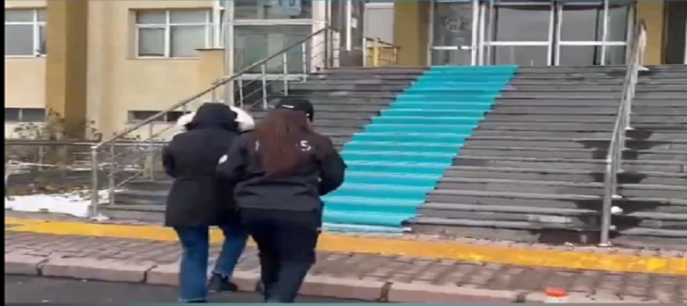 Kayseri'de uyuşturucu ticareti yapmak suçundan aranan şahıs yakalandı