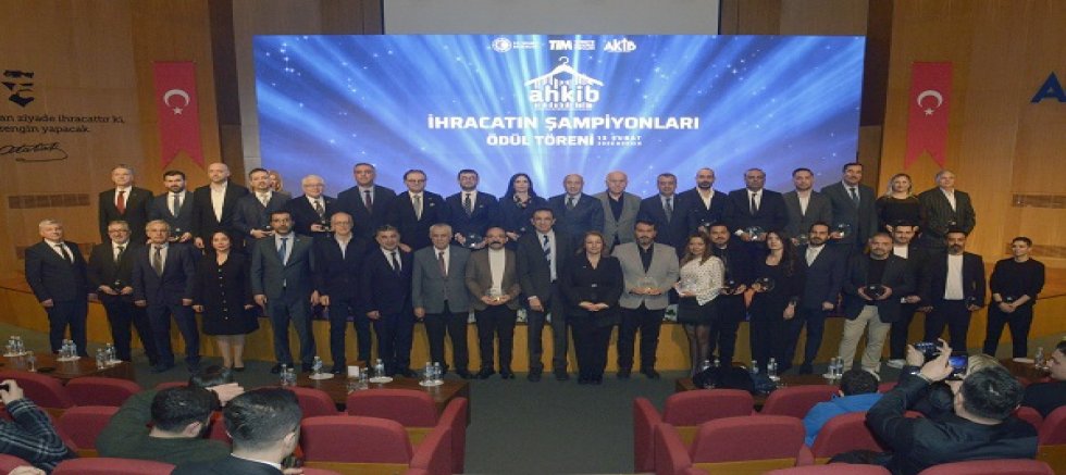 “Kur-maliyet makası rekabet gücünü eritiyor”