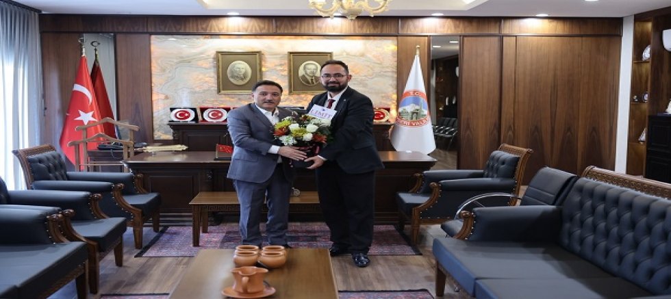 Limit Eğitim ve Öğretim Kurumları Genel Müdürü Mehmet Özmen’den Vali Gökmen Çiçek’e Ziyaret