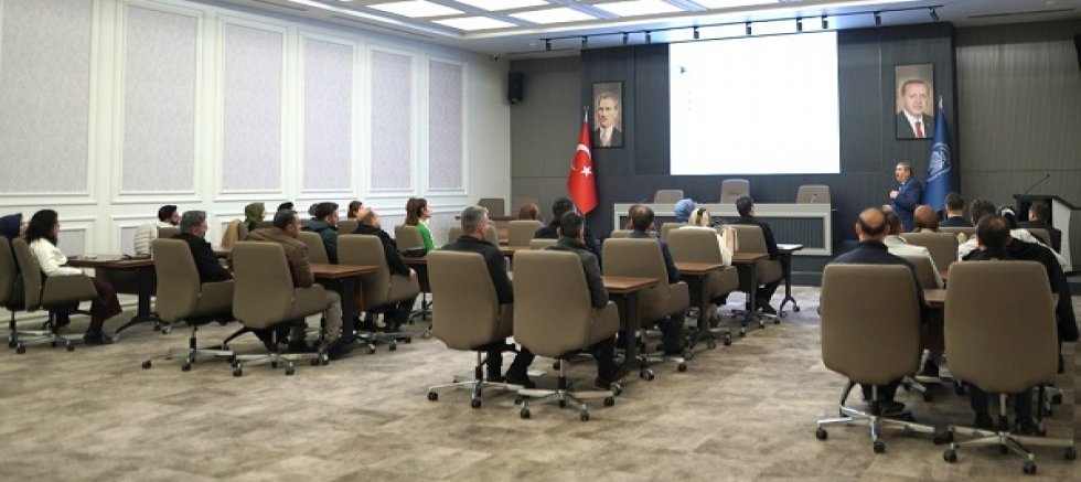 Melikgazi'de “Protokol Kuralları ve Adab-ı Muaşeret” eğitimi