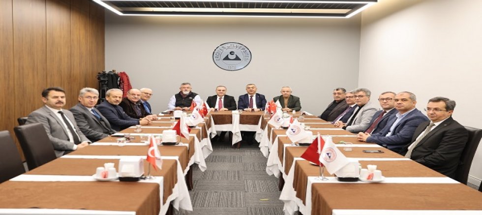 Rektör Prof. Dr. Altun, KAYSO Yönetimine ERÜ’nün Projelerini Anlattı