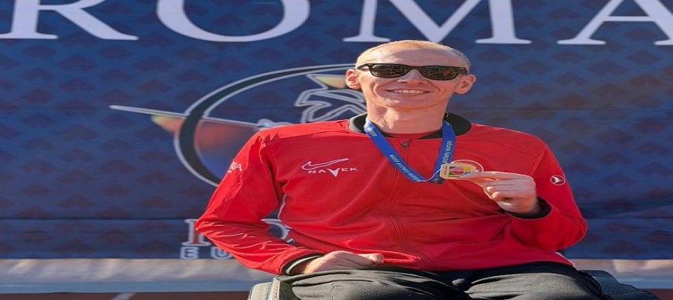 Sporcu Kemikkıran, Milli Takım ile Avrupa Şampiyonu Oldu