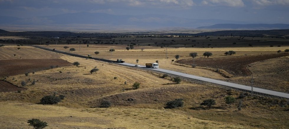 Tomarza-Talas Kırsal Yolunda Genişletme ve Sıcak Asfalt Çalışması