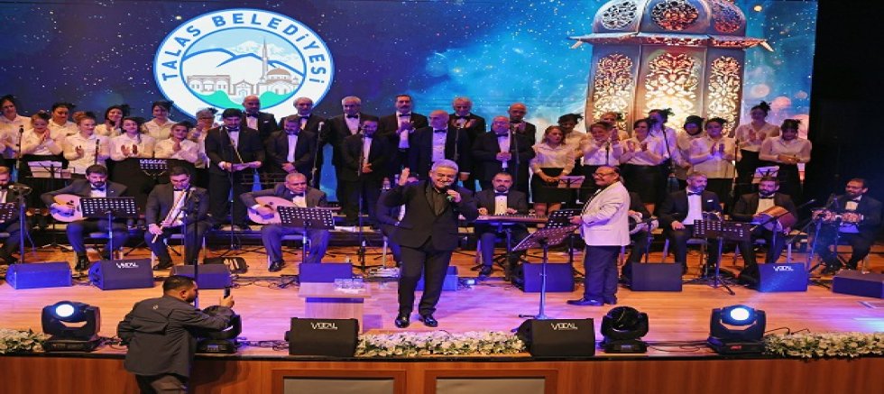 TRT sanatçısı Alp Arslan Kayseri'de sahne aldı