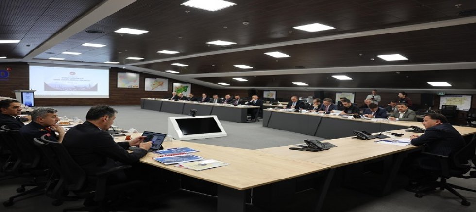 Vali Çiçek Başkanlığında Kurum Müdürleri Değerlendirme Toplantısı Gerçekleştirildi