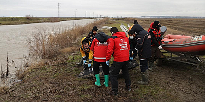 12 düzensiz göçmen donarak ölmüş halde bulundu