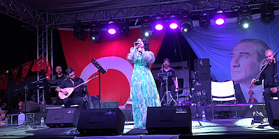 4. Aşık Veysel Emlek Aşıkları Festivali Sivas'ta sona erdi