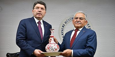 Adalet Bakanı Tunç'tan Başkan Büyükkılıç'a 'Mükemmel Belediyecilik' Yorumu
