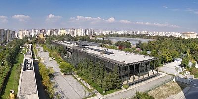 AGÜ Senatosundan Dünya Kamuoyuna Yapay Zekâ Uyarısı