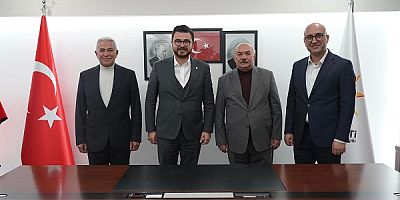 AK Parti'de 3 ilçe başkanı görevden alındı