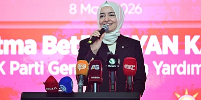 AK Parti Genel Başkan Yardımcısı Fatma Betül Sayan Kaya görevinden istifa etti