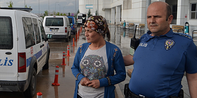 Aksaray'da bir kadın eski eşini bıçakla yaraladı