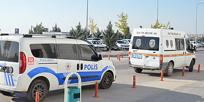 Aksaray'da komşu kavgasında 1 kişi silahla 2 kişi de darp neticesi yaralandı