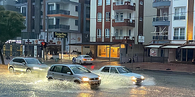 Antalya'nın Elmalı ilçesinde şiddetli yağış nedeniyle yarın eğitime ara verildi
