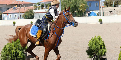 Atlı Okçuluk Türkiye Şampiyonası final yarışları, Kayseri'de başladı