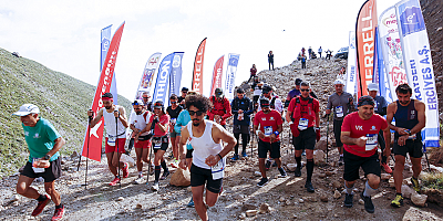 Avrupa’nın en yüksekte biten vk yarışı Erciyes'te koşuldu