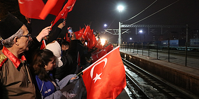 Bakan Kasapoğlu Kayseri'de gençlerle bir araya geldi