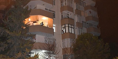 Balkondan düşen 16 yaşındaki kız hayatını kaybetti
