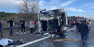 Bolu'da otobüs devrildi: 3 ölü, 16 yaralı