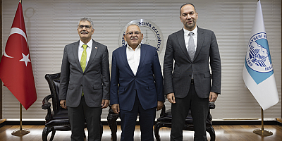 Büyükkılıç'a Niğde Valisi Ve Belediye Başkanı İle Mehmetçik Vakfı Müdüründen Ziyaret